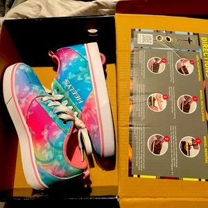 girls heelys skate shoe